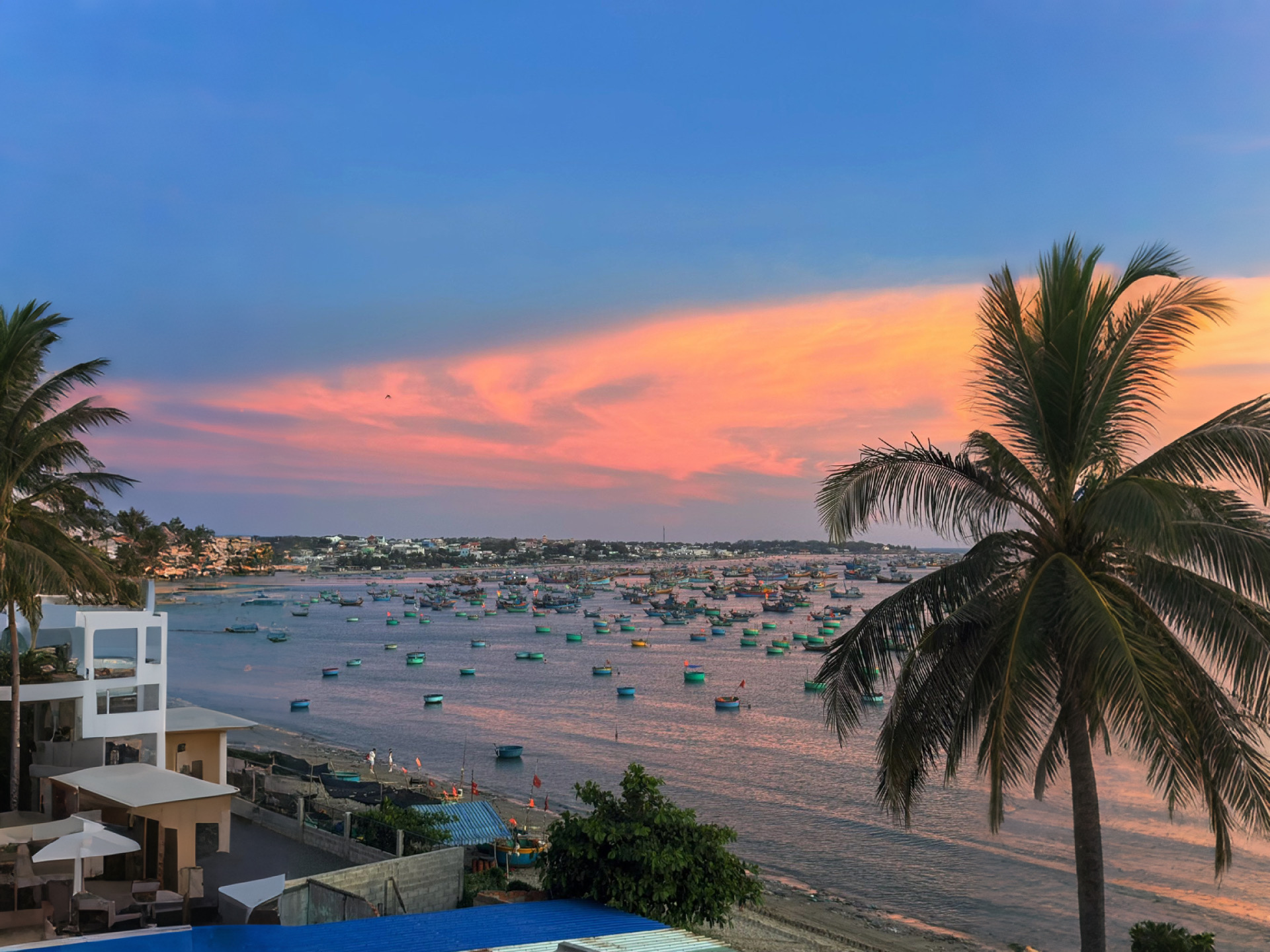Top 5 quán Cafe view biển Mũi Né sống ảo đẹp không thể bỏ qua