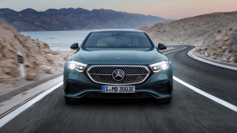 VIP Mercedes E-Class vehicle class
