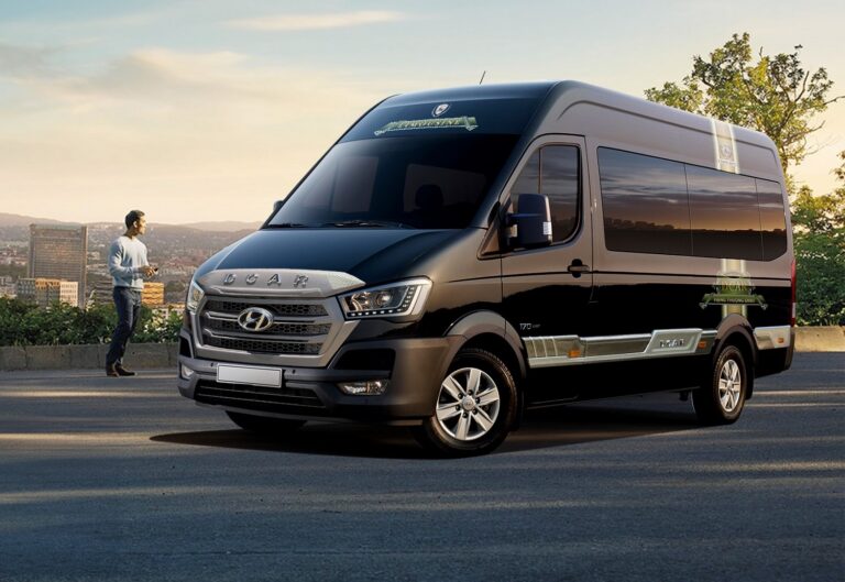 9S LIMOUSINE Solati Limo vehicle class