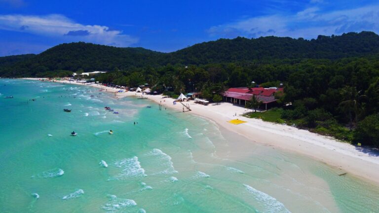 Transfer from Phu Quoc airport (PQC) to Center of Phu Quoc city/Long Beach